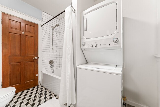 Building Photo - 732-736 Redondo Ave