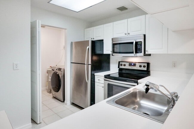 Building Photo - 2916 Tuscany Ct