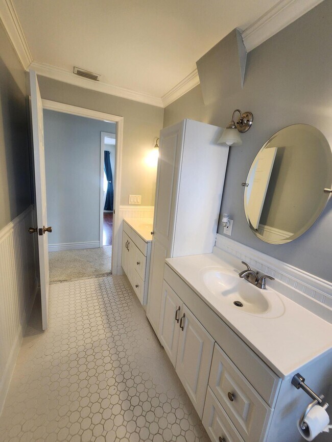 Building Photo - 18860 La Costa Ln