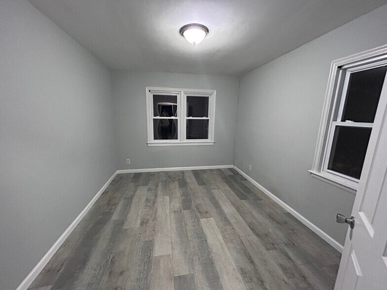 Building Photo - 29 E Vacation Dr