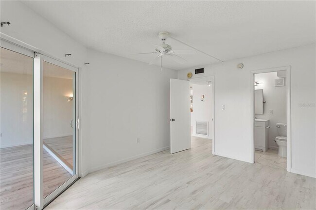Building Photo - 6700 Gulf of Mexico Dr