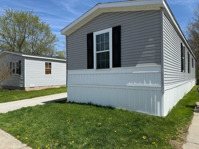 Building Photo - 11796 Cascade Cir