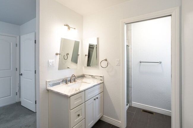 Building Photo - Beautiful Home In Martinez Hills