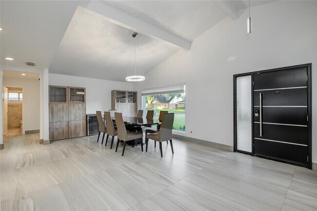 Building Photo - 5754 Wigton Dr