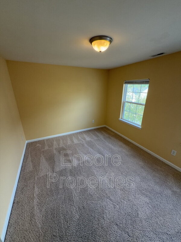 Building Photo - 4520 Shady Side Ln