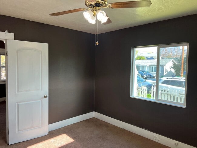 Building Photo - 22771 Inyo St