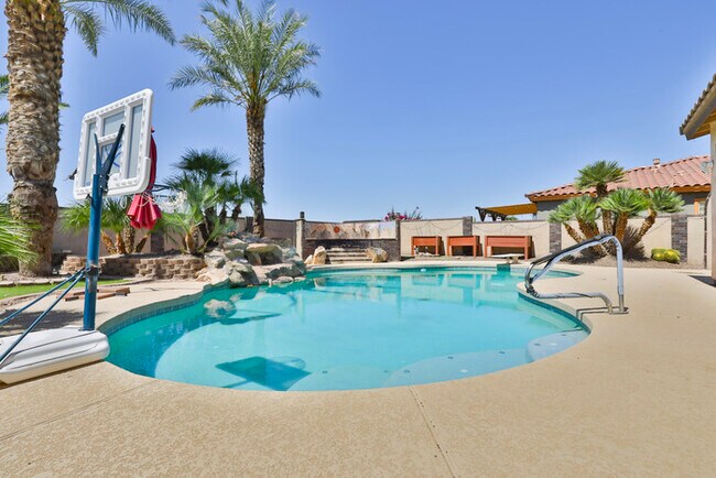 Building Photo - 36269 W Cartegna Ln