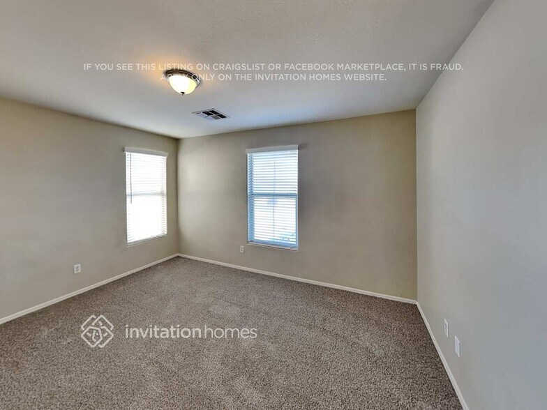 Building Photo - 424 N 66th Ave