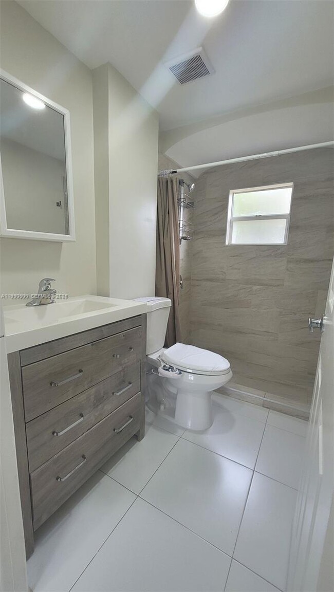 Building Photo - 2855 Funston St