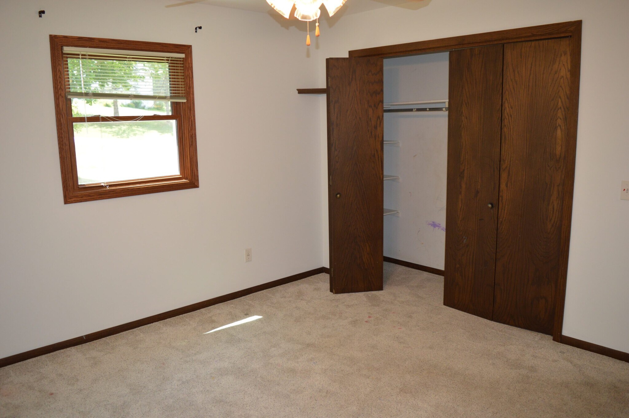 Building Photo - 1870 Sand Ridge Ct