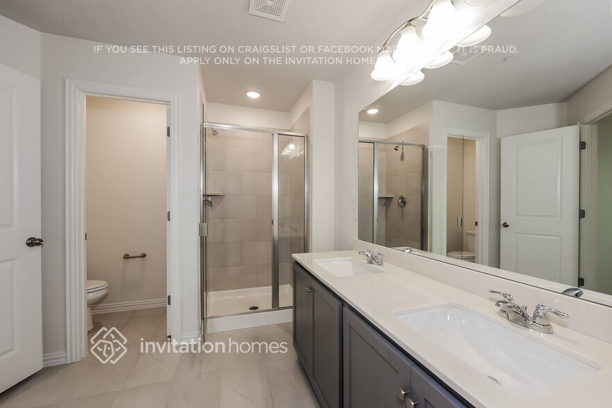 Building Photo - 725 Bonnet Trl