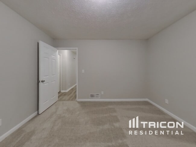 Building Photo - 2181 Grayfield Dr