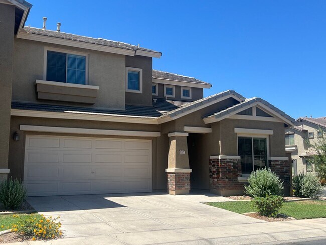 Primary Photo - Fabulous Gilbert Location near San Tan Mall