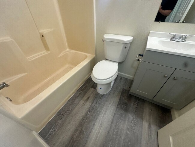 Building Photo - Gated community - Water, Garbage & Sewer I...