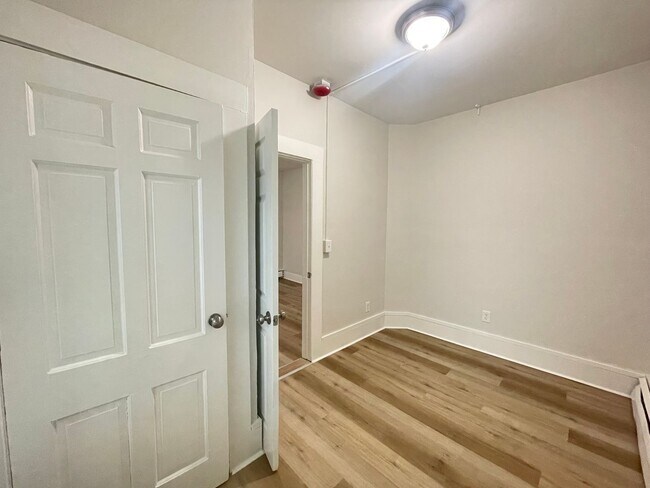 Building Photo - 51 Pennacook St