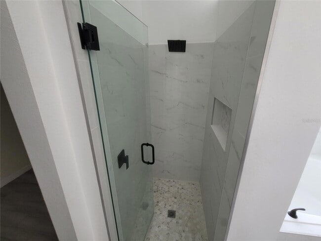 Building Photo - 140 Highland Meadows St