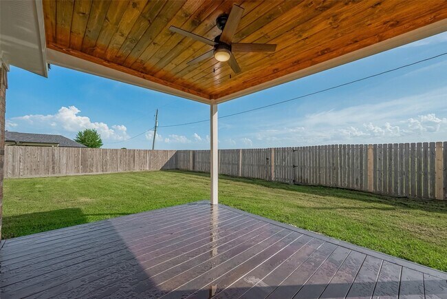 Building Photo - 9631 Highland Pointe Dr