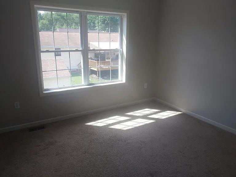 Building Photo - 404 S Keyser Ave