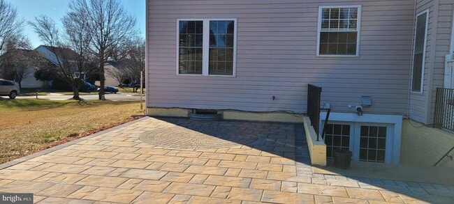 Building Photo - 15309 Lions Den Rd