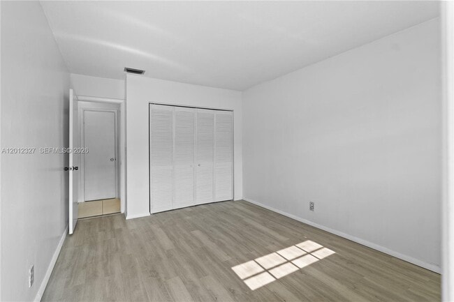Building Photo - 2325 NW 52nd Ct