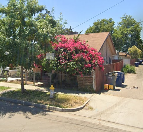 Primary Photo - 522 S 8th St