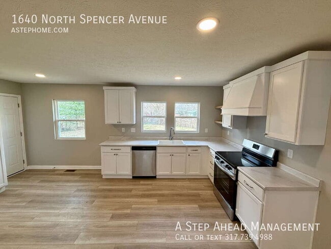 Building Photo - 1640 N Spencer Ave