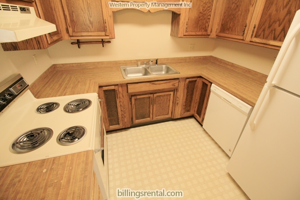 Kitchen - 1217 Yellowstone Ave