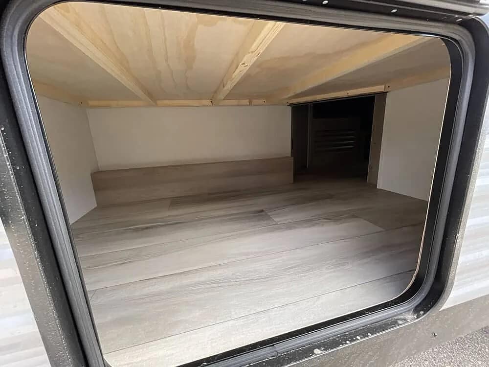 Building Photo - 1411 E 27th Ave