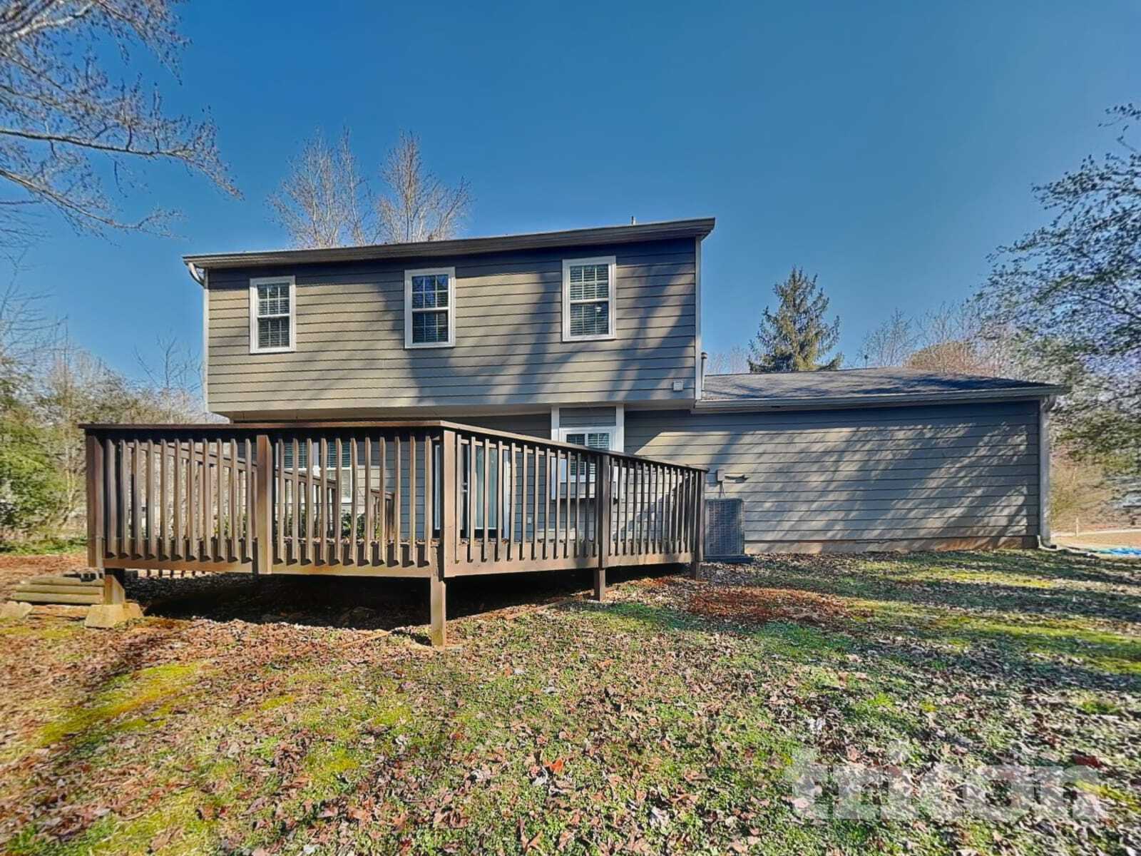 Building Photo - 3845 Forsythia Way