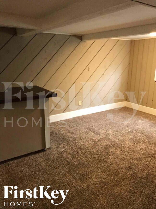 Building Photo - 8509 Lenna Ct