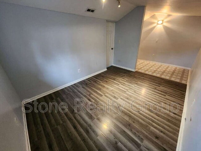 Building Photo - 1845 N 24th St