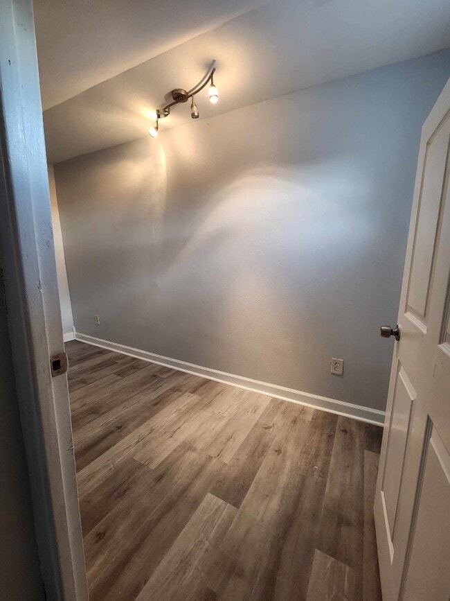 Building Photo - 152 Molinia Dr