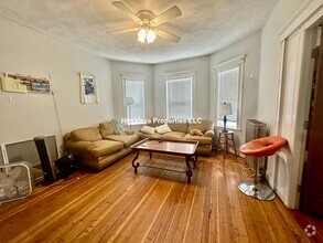 Building Photo - 203 College Ave