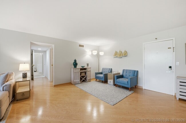 Building Photo - 3200 S Ocean Blvd
