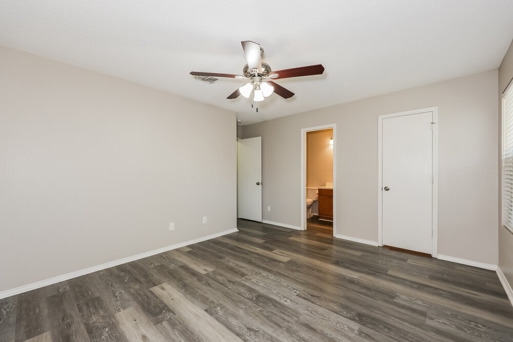 Building Photo - 8757 Garden Springs Dr