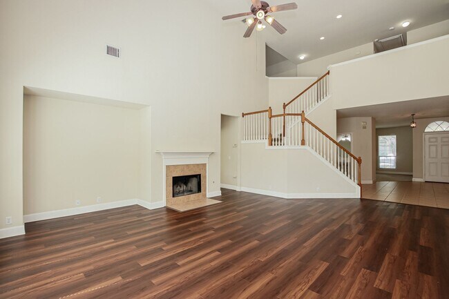 Building Photo - Immaculate Cedar Park home
