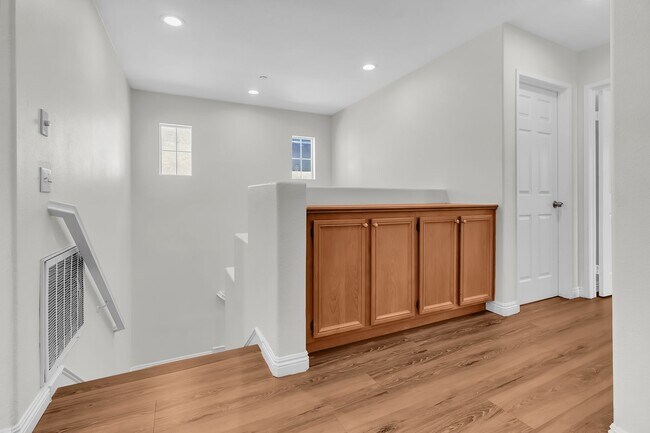 Building Photo - 8798 Nozay Ln
