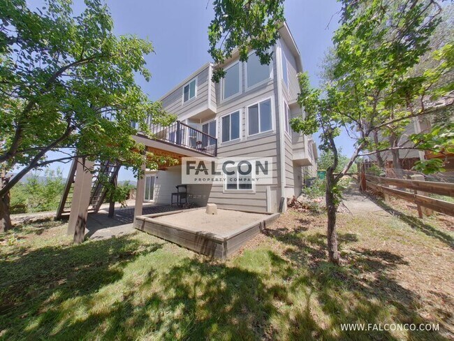 Building Photo - 1111 Mt Estes Dr