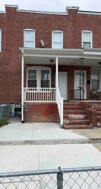 Building Photo - 529 S Longwood St