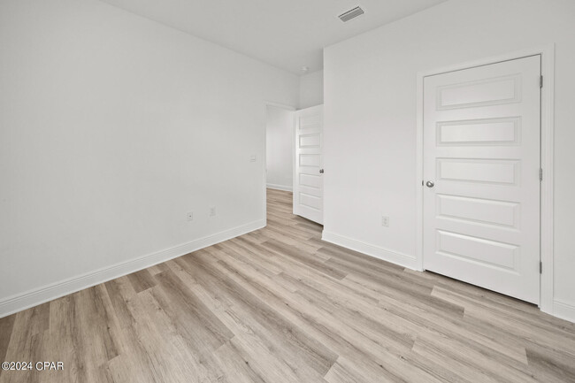 Building Photo - 122 Butler Cv