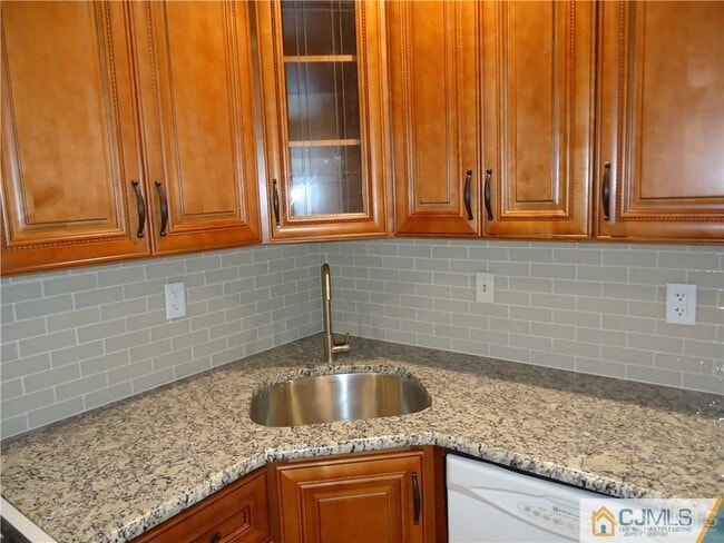 Building Photo - 80 Goodwin Dr