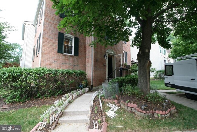 Building Photo - 632 Ivy League Ln