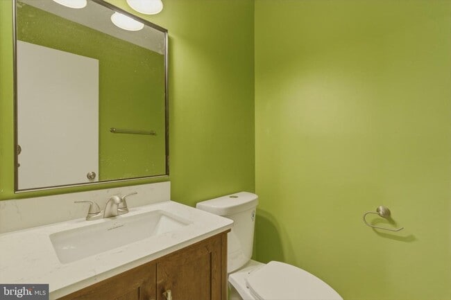 Building Photo - 1710 Tyvale Ct