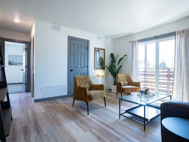 Building Photo - The Hawthorne