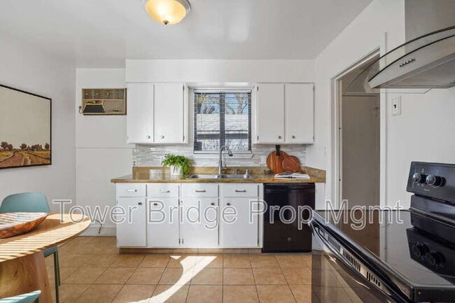 Building Photo - 3582 63rd St