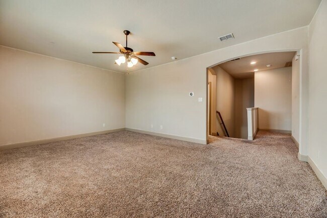 Building Photo - 929 Lake Meadow Ln