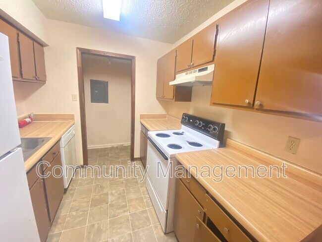 Building Photo - 5137 Weston