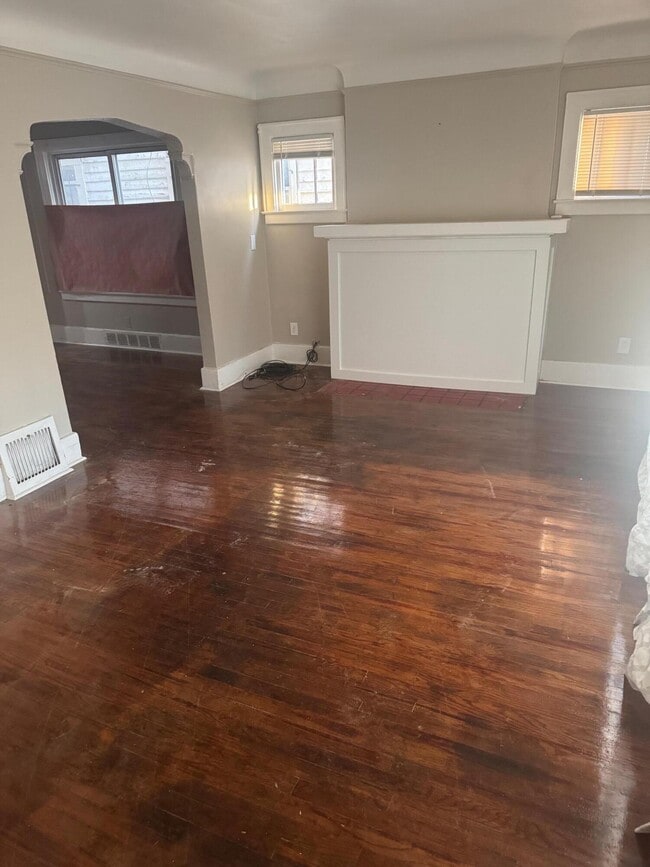 Building Photo - 16160 San Juan Dr