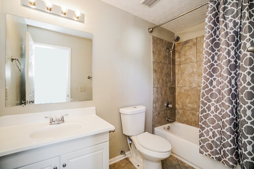 Building Photo - 7950 Dolmen Dr