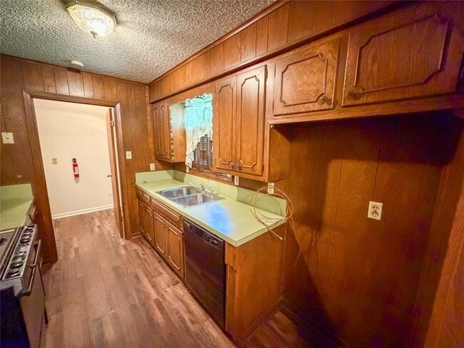 Building Photo - 907 Seymore Cir